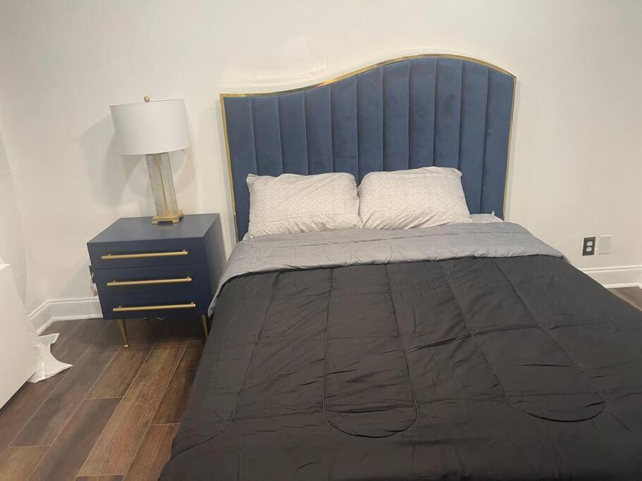Penthouse King/ Queen Bd